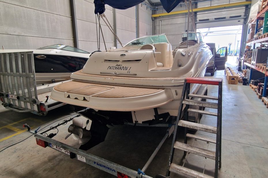 Sea Ray 240 Sun Deck 05