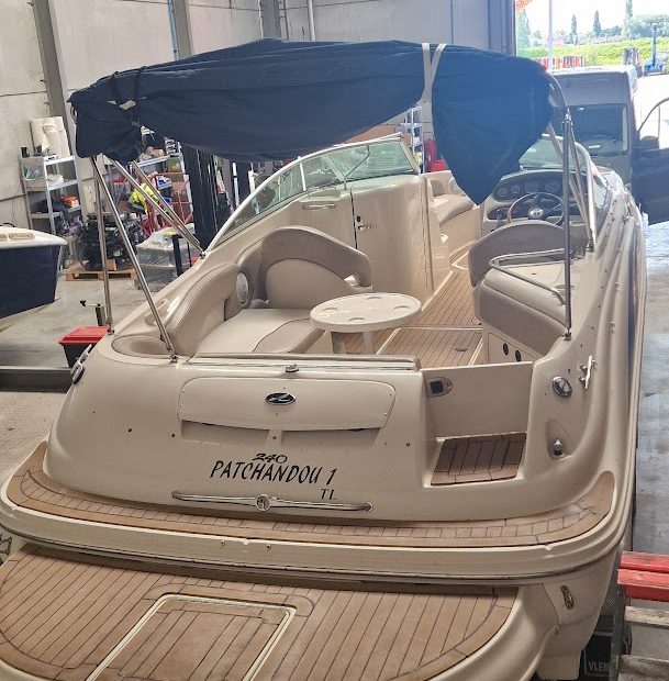 Sea Ray 240 Sun Deck 06