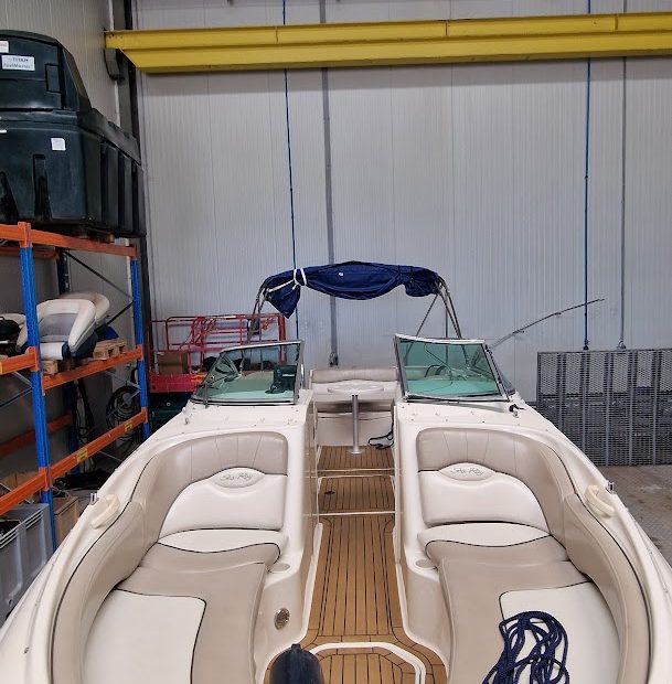 Sea Ray 240 Sun Deck 07