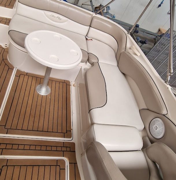 Sea Ray 240 Sun Deck 20